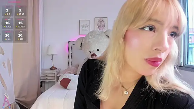 Mayajhons online show from October 18, 2025, 12:28 pm