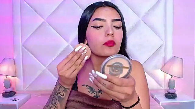 Snapshot of Miaa_Smithh__ chatting on October 2, 2025, 12:23 pm Miaa Smithh online show from October 2, 2025, 12:23 pm