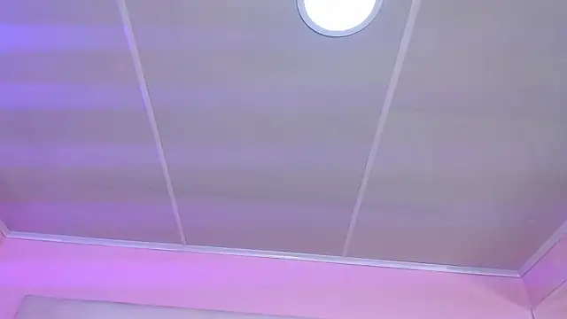 Snapshot of Miaa_Smithh__ chatting on October 27, 2025, 12:31 pm Miaa Smithh online show from October 27, 2025, 12:31 pm