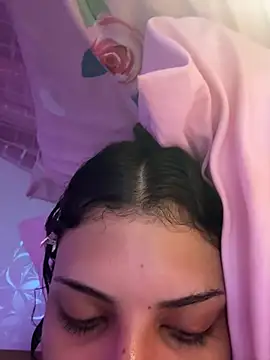 luluzinhax online show from April 9, 2026, 3:17 am