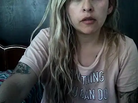 Valery  Rouse  online show from October 27, 2025, 4:11 pm