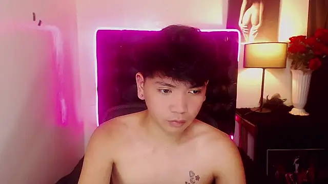 Asianbluefuckerrrr online show from September 23, 2025, 11:02 am