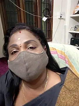 Tamil Kavitha10 online show from November 24, 2025, 1:55 pm