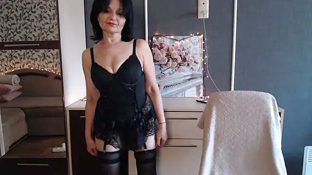 AmoraLuv online show from October 23, 2025, 8:24 am