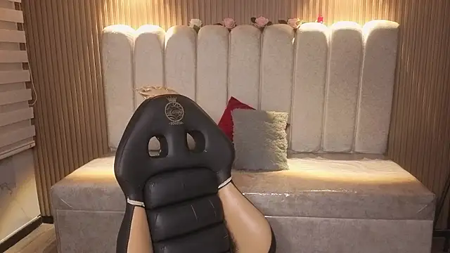  Mia Evans 1 online show from February 24, 2026, 8:29 pm