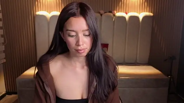  Mia Evans 1 online show from April 10, 2026, 7:40 pm