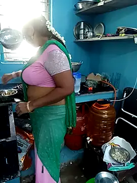Snapshot of tamil_Vennila chatting on March 19, 2026, 8:51 am tamil Vennila online show from March 19, 2026, 8:51 am