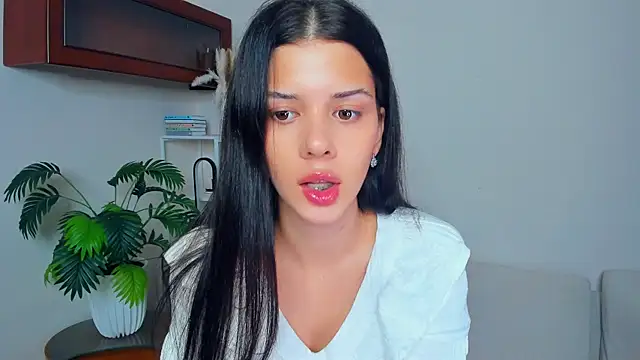 JoCauterucci online show from October 17, 2025, 7:00 am