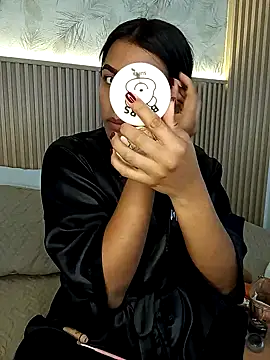 Liss-Reyes online show from October 31, 2025, 12:17 pm