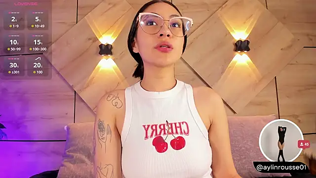 aylin rousse online show from November 13, 2025, 7:57 pm