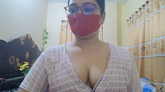 Elena cruz5 online show from April 16, 2026, 4:41 pm