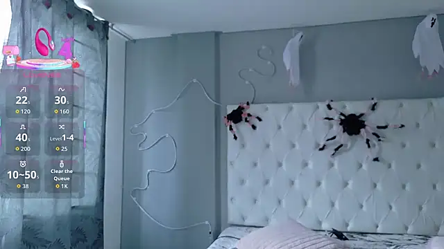 Snapshot of Emma_visconti chatting on October 31, 2025, 12:50 pm Emma visconti online show from October 31, 2025, 12:50 pm