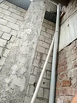 Snapshot of SaraBust chatting on October 15, 2025, 6:19 pm SaraBust online show from October 15, 2025, 6:19 pm