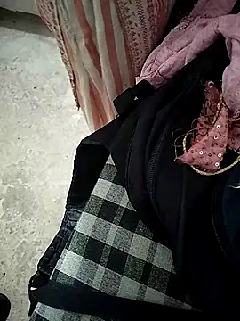 Snapshot of sexy__girls98 chatting on February 12, 2026, 5:46 am sexy girls98 online show from February 12, 2026, 5:46 am