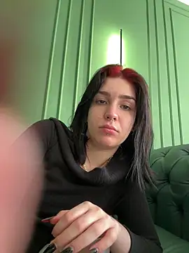 VampyScarlet online show from September 18, 2025, 5:20 am