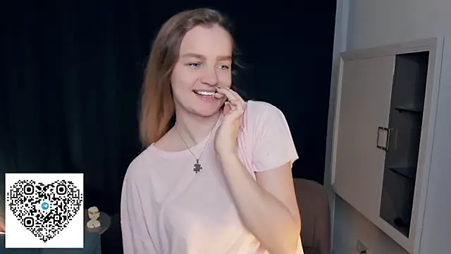 KerenFurguson online show from October 17, 2025, 6:54 pm