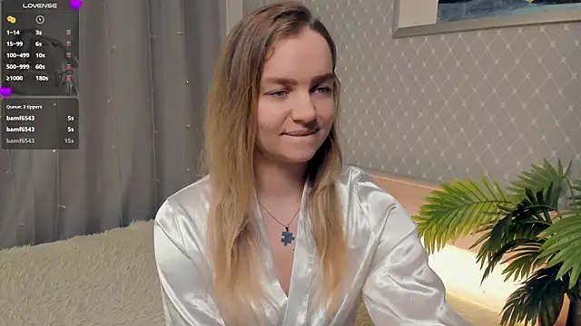 KerenFurguson online show from November 17, 2025, 8:36 pm