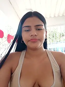 daringxxxhot online show from October 22, 2025, 1:55 pm