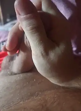 Snapshot of stunning_stallion chatting on October 8, 2025, 7:17 am stunning stallion online show from October 8, 2025, 7:17 am