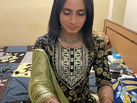 LuvLayla online show from February 11, 2026, 4:45 pm