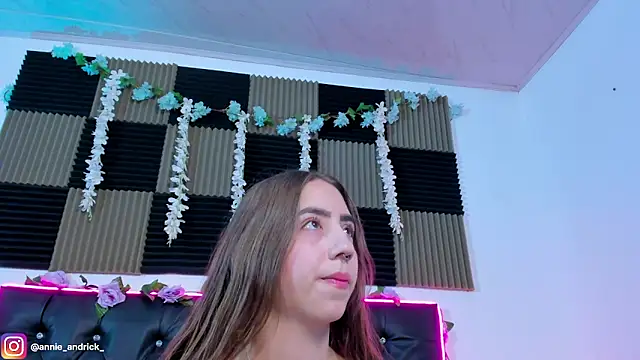 Snapshot of _leda_swan_ chatting on June 26, 2026, 10:08 am leda swan online show from June 26, 2026, 10:08 am