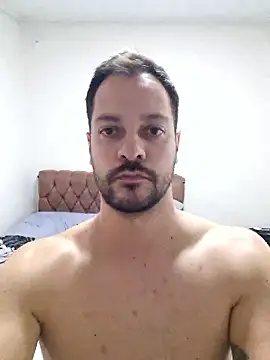 dancaEstrip online show from October 6, 2025, 6:49 pm