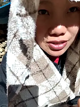 liu-liusexy online show from November 29, 2025, 2:14 am