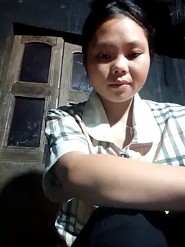 Snapshot of omiu-baby chatting on September 22, 2025, 10:34 pm omiu-baby online show from September 22, 2025, 10:34 pm