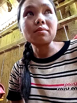 Snapshot of omiu-baby chatting on September 28, 2025, 7:03 am omiu-baby online show from September 28, 2025, 7:03 am