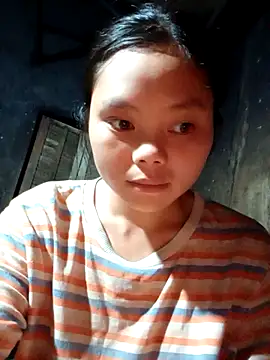 Snapshot of omiu-baby chatting on October 5, 2025, 10:29 pm omiu-baby online show from October 5, 2025, 10:29 pm