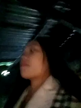 Snapshot of omiu-baby chatting on October 9, 2025, 1:25 am omiu-baby online show from October 9, 2025, 1:25 am