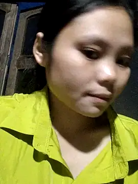 Snapshot of omiu-baby chatting on October 21, 2025, 10:43 pm omiu-baby online show from October 21, 2025, 10:43 pm