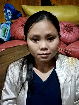 Snapshot of omiu-baby chatting on October 25, 2025, 12:40 am omiu-baby online show from October 25, 2025, 12:40 am