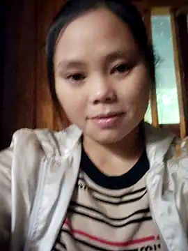 Snapshot of omiu-baby chatting on October 26, 2025, 12:27 am omiu-baby online show from October 26, 2025, 12:27 am