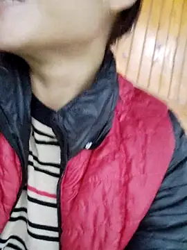 Snapshot of omiu-baby chatting on November 13, 2025, 12:53 am omiu-baby online show from November 13, 2025, 12:53 am