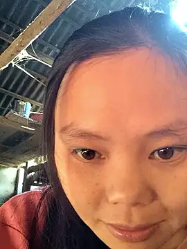 omiu-baby online show from November 22, 2025, 2:43 am