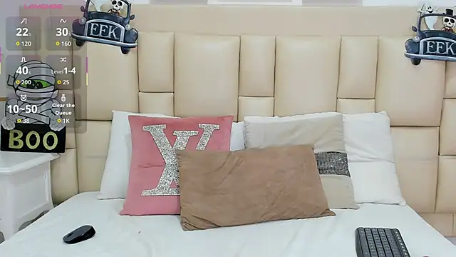 EbonyLudovica online show from October 31, 2025, 3:40 am