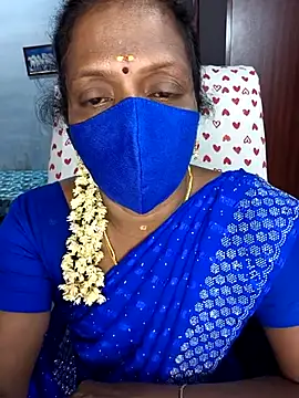 Snapshot of umashreetamil chatting on April 10, 2026, 5:39 pm umashreetamil online show from April 10, 2026, 5:39 pm