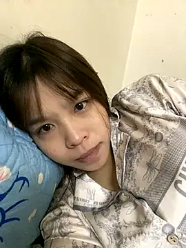 linh  cute online show from September 19, 2025, 12:56 am