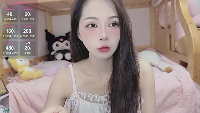 Sue101010 online show from October 8, 2025, 1:20 pm