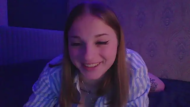 Star Girlish online show from December 21, 2025, 8:38 pm