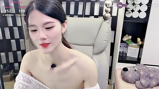 Yueyue-MM online show from May 15, 2026, 1:23 am
