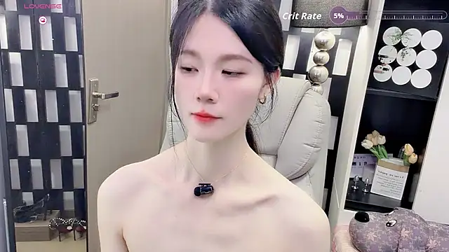 Yueyue-MM online show from May 16, 2026, 10:36 am