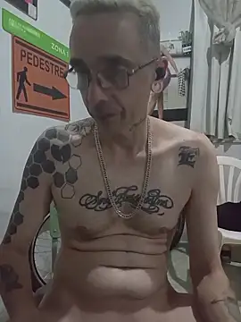 dinho carioca online show from March 24, 2026, 4:28 am