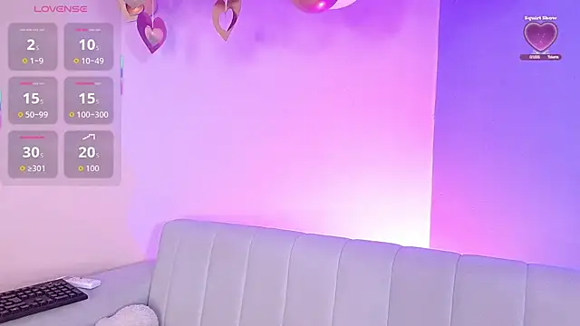 Snapshot of lourdes_moon22 chatting on December 1, 2025, 11:59 am lourdes moon22 online show from December 1, 2025, 11:59 am