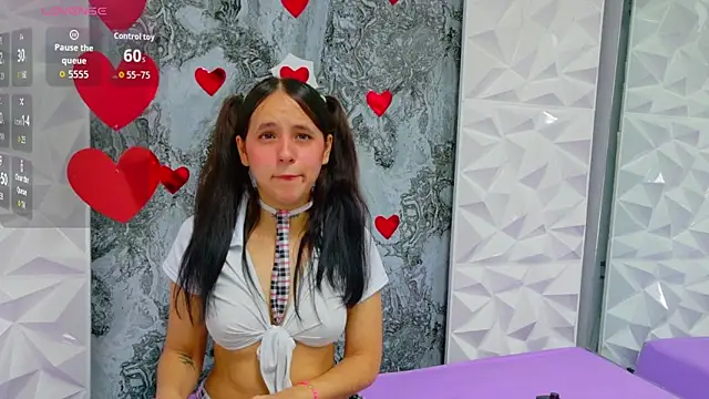 Lily  Rouse   online show from September 21, 2025, 2:19 pm