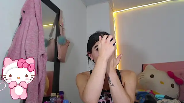 valentinat fun online show from September 14, 2025, 11:15 pm