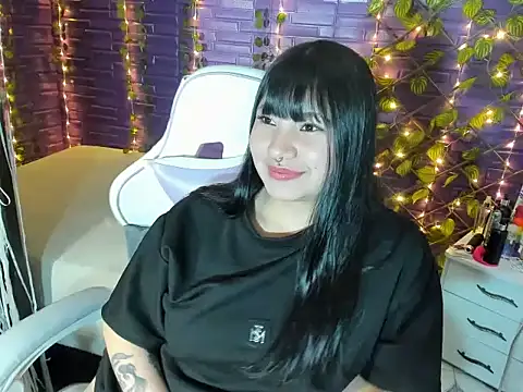 Zulema R1 online show from November 14, 2025, 3:16 am