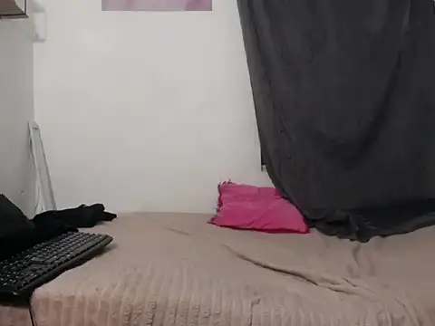 Snapshot of g0lden_boss chatting on September 13, 2025, 5:07 am g0lden boss online show from September 13, 2025, 5:07 am