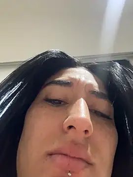 Scarlett 12 online show from October 3, 2025, 11:18 am